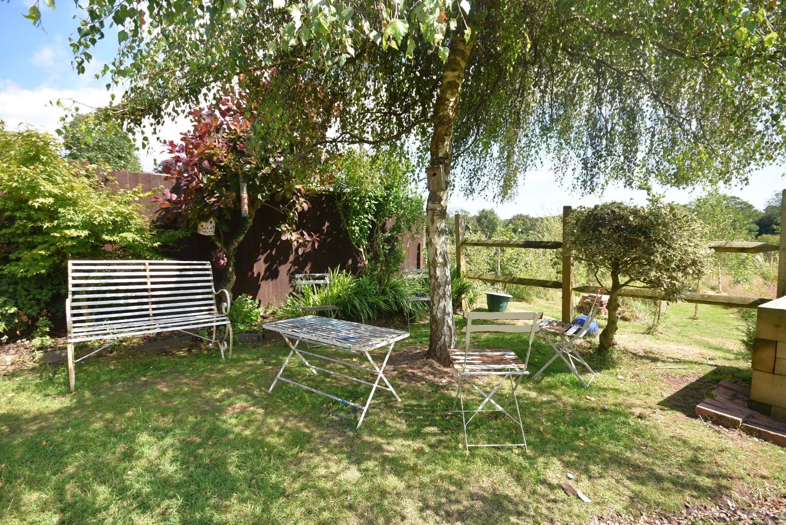 2 Fairleigh, Michaelston-Le-Pit, Dinas Powys, CF64 4HN